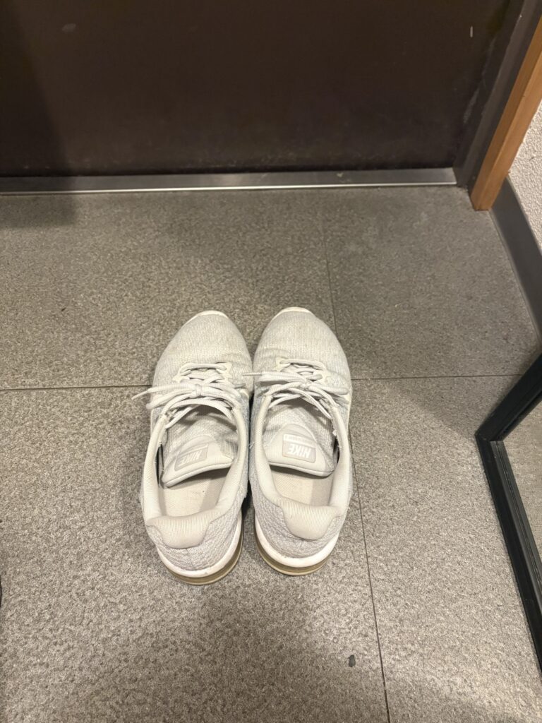 ランニングシューズ